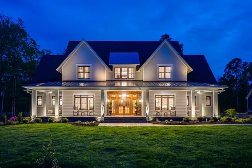 ExteriorPhoto for House Plan #282593